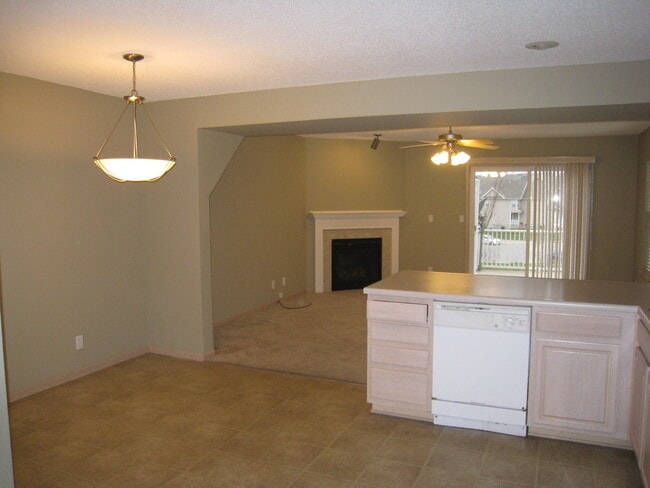 Photo - 9806 N Lewis Ave