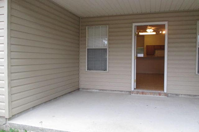 Photo - 713 N Park Blvd