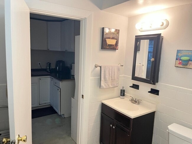 Photo - 84 Garfield Ave Unidad 2