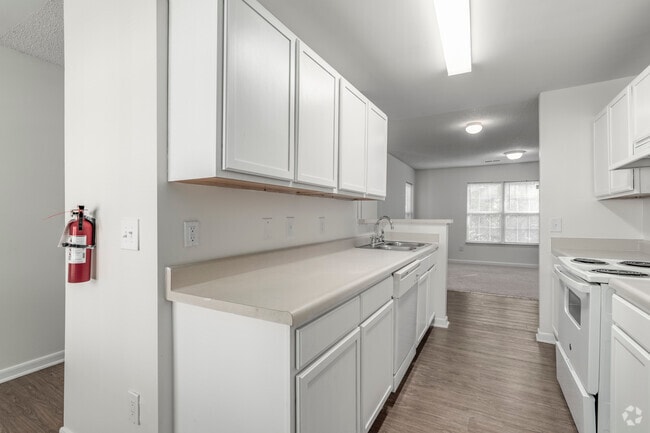 1BR, 1BA - 753SF - Kitchen