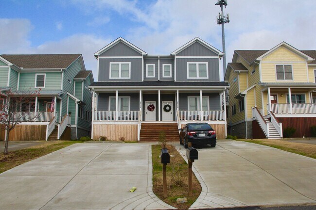 Photo - Larger 3 bedroom in The Nations for rent!