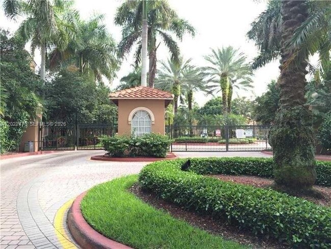 Photo - 4840 N State Rd 7 Unidad 6101