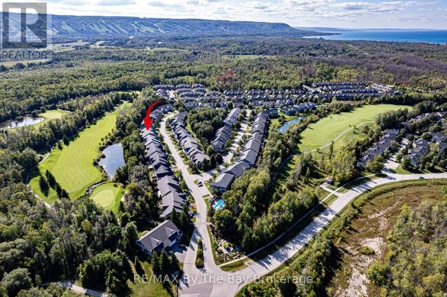 Photo - 32 Green Briar Dr