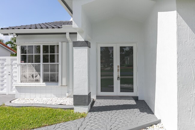 1938 SW 137th Ct