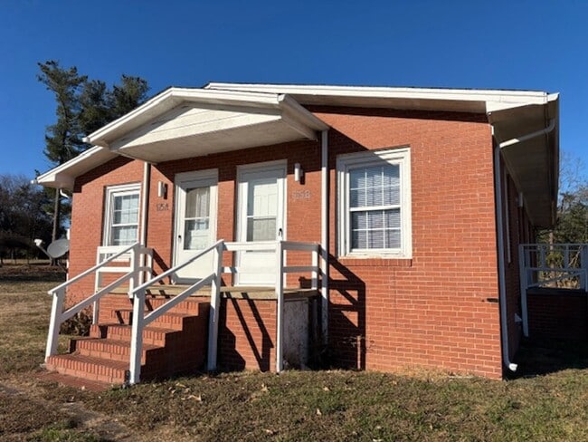 Building Photo - 1917 Unit 525-B WEAVER AVE