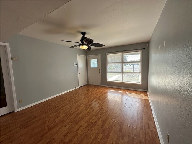 Photo - 117 Holly Dr