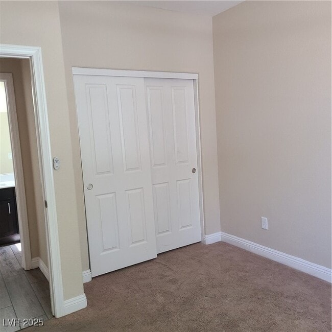 Photo - 10686 Cliff Lake St