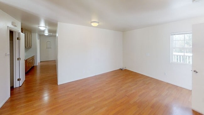 Photo - 7BD/3BA, Large Decks!