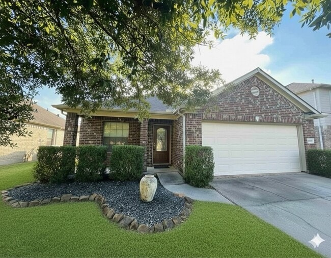 Building Photo - 2737 Sandberry Dr