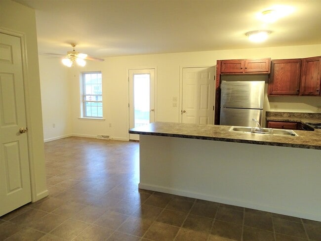 Photo - 144 Gable Dr