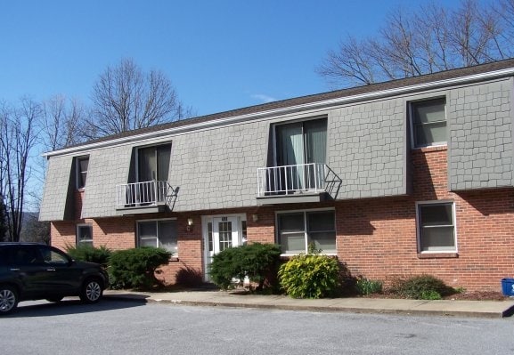 Photo - Morgan Manor Apartments