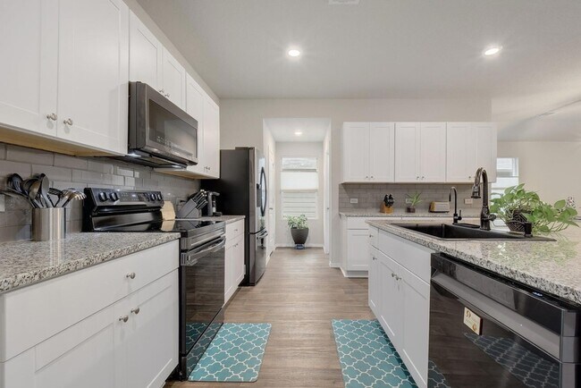 Photo - 6012 Xene Dr