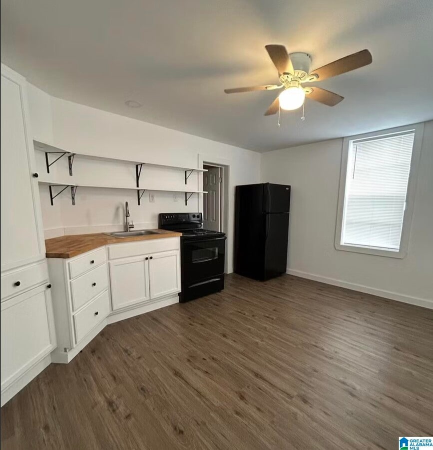 Photo - 500 22nd St E