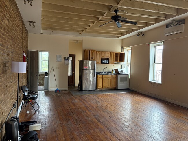 623 Wilson Ave Unit 3