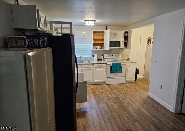 Photo - 1288 Waite Dr