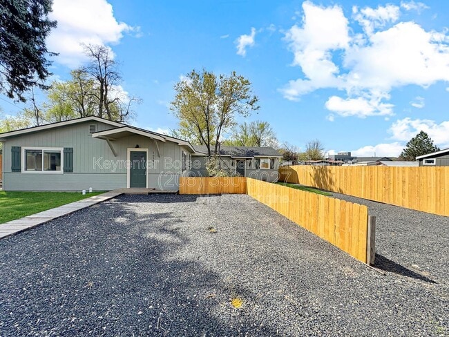 Photo - 10331 Utahna Rd