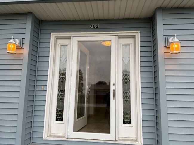 Photo - 702 E Ohio St