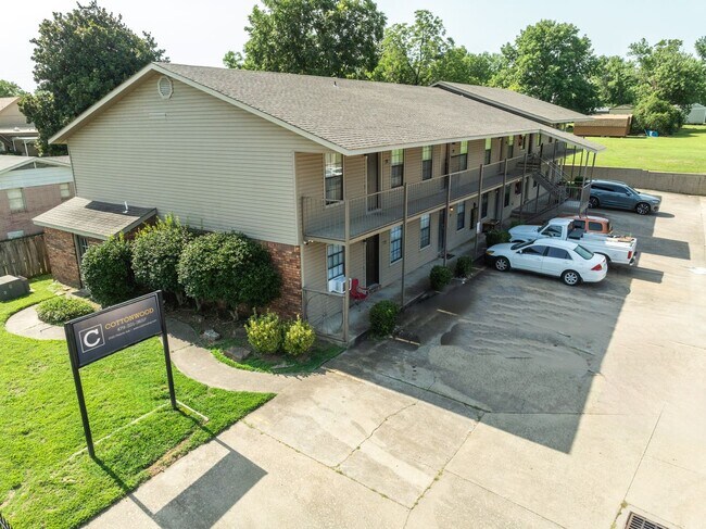 Cottonwood Apartments