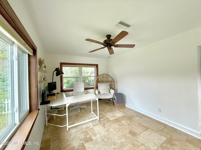 Photo - 3756 Anderson St