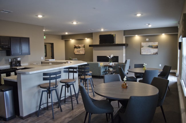 Photo - Forest Ridge