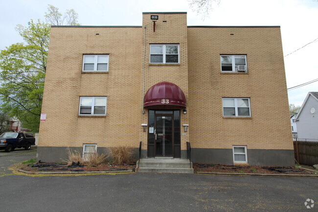 Building Photo - 33 Burnside Ave Rental