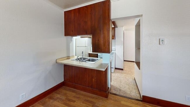 Building Photo - 302 4th St NE Rental