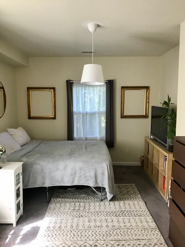 Photo - 1827 Ginnodo St Unidad #2