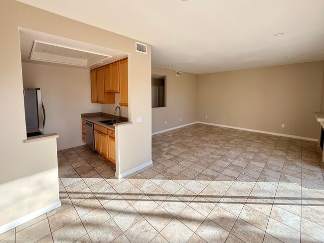 Photo - Large Downstairs 2br/2ba in Marina District!