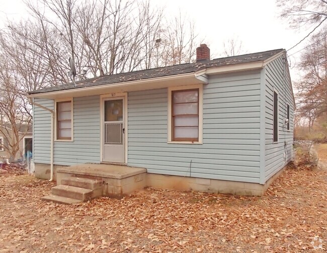 Building Photo - Statesville West - 2BR/1BA Rental