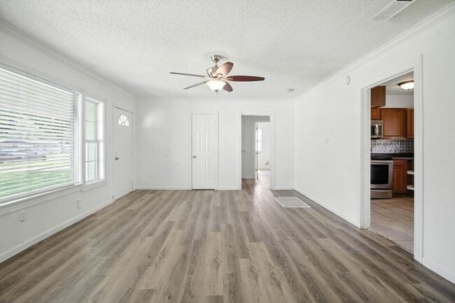 Photo - 5123 38th St