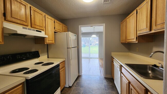 Photo - 102 North Point Dr Unidad 102