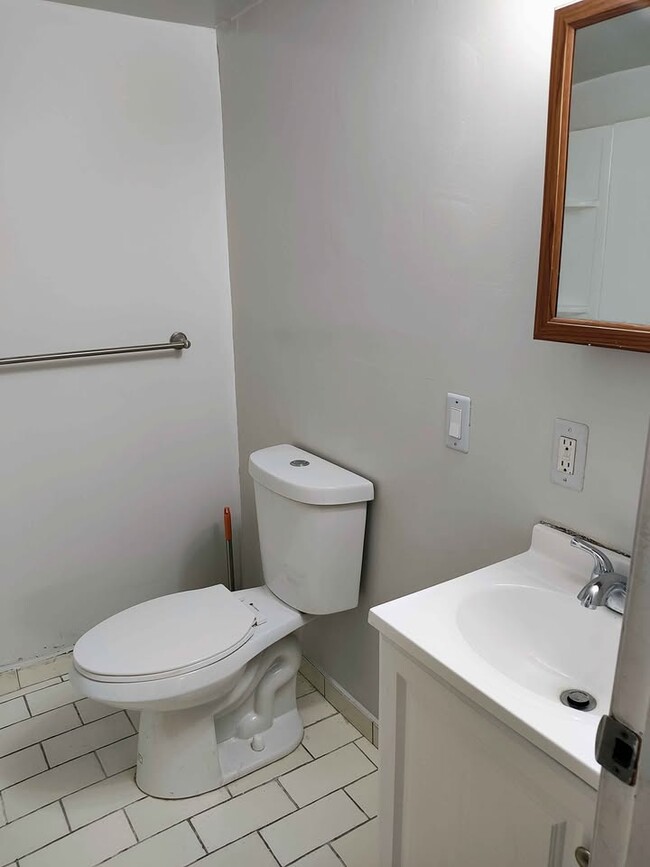 Photo - 96 N Terrace Pl Unidad Lower Level