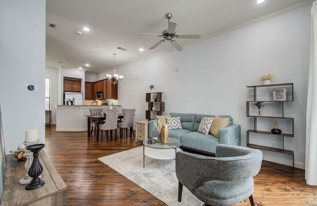 Photo - 202 McGowen St Unit True