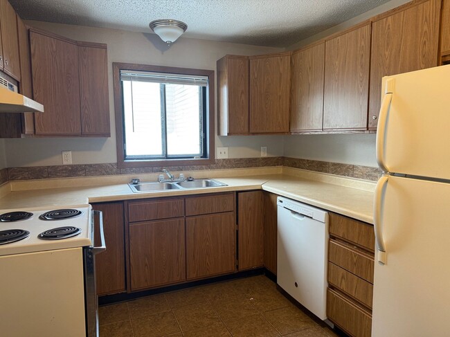 Photo - 202 7th Ave N