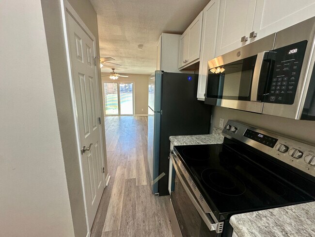 Photo - 6307 Jack St