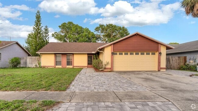 Building Photo - 6725 Islander Ln Rental