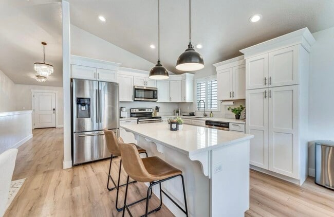 Photo - 4117 W 1700 N