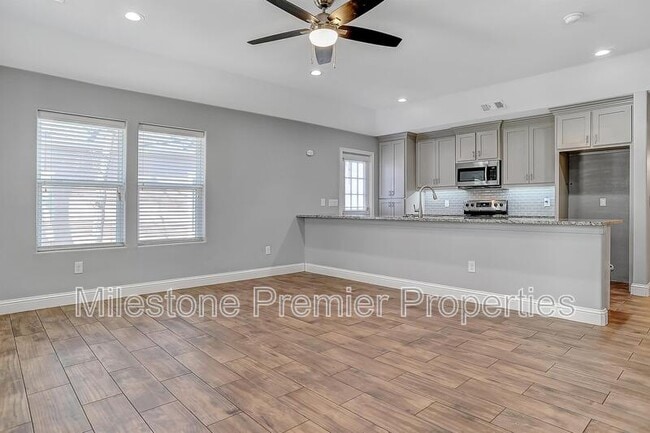 Photo - 115 Munson St