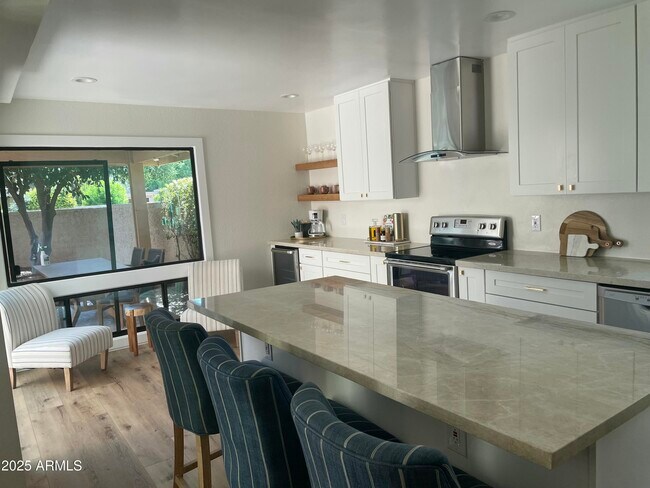Photo - 4525 N 66th St