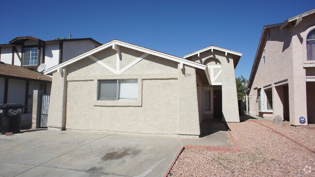 Building Photo - Beautiful single story- 3Bed/2Bath home lo...