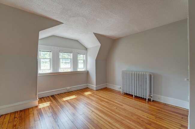 Photo - 65 Edgewood Ave Unit 3
