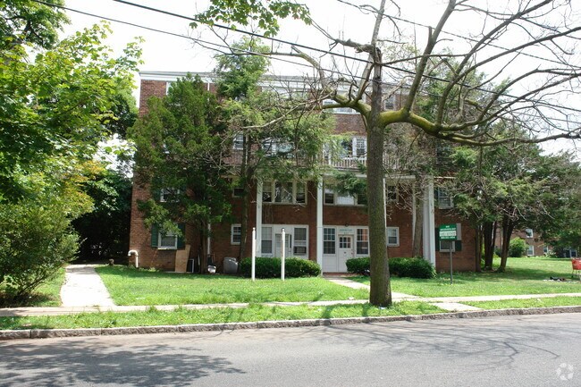 Templeton Arms - Templeton Arms Apartments