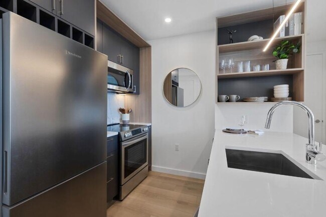 Photo - 0 bedroom in Queens NY 11377 Unit 921