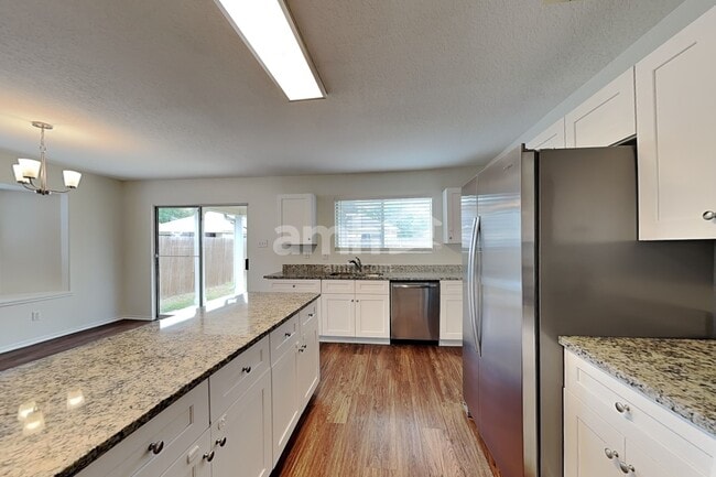 Photo - 9210 Laguna Falls