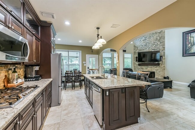 Photo - 20319 Umber Oak Ct