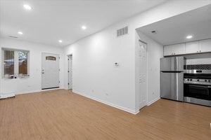 Photo - 1313 W Chicago Ave Unit 1R