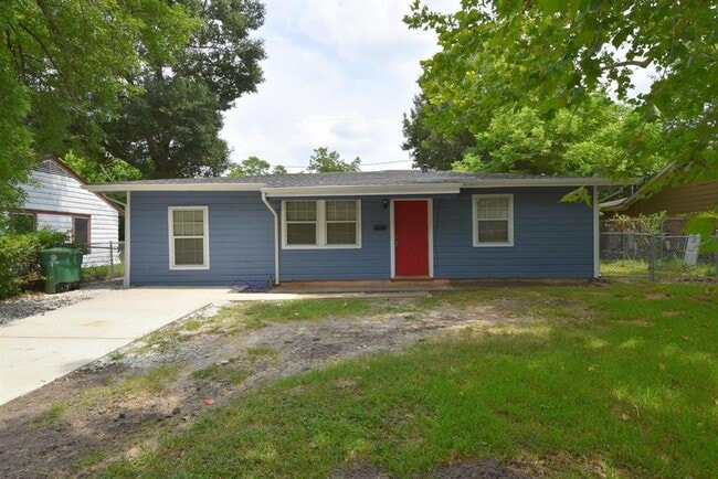 Building Photo - 7331 Iwo Jima Rd Rental