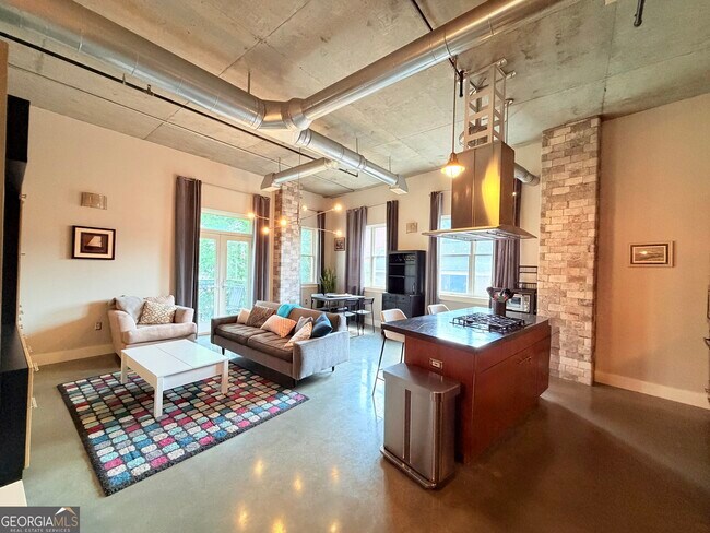 Photo - 206 11th St NE Unit 303
