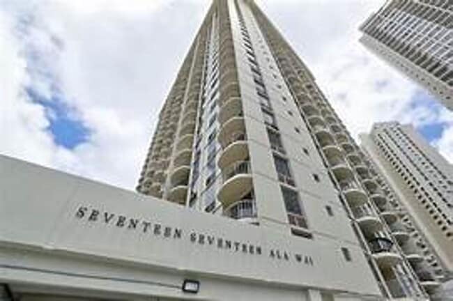 Building Photo - Experience Tranquil Condo Living at the Edge of Waikiki