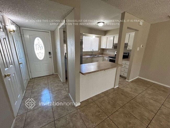 Photo - 8527 W Vale Dr